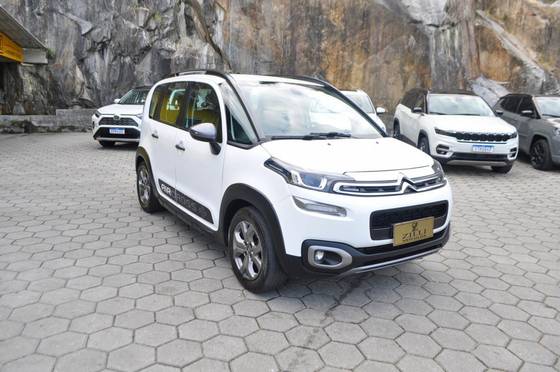 CITROËN AIRCROSS 1.6 VTI 120 FLEX SHINE EAT6 CITROËN AIRCROSS 1.6 VTI 120 FLEX SHINE EAT6
